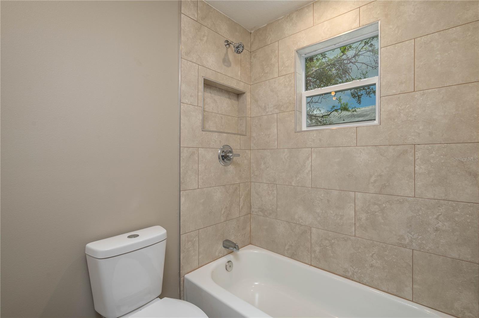 13 E 8TH ST, FROSTPROOF, FL, 33843