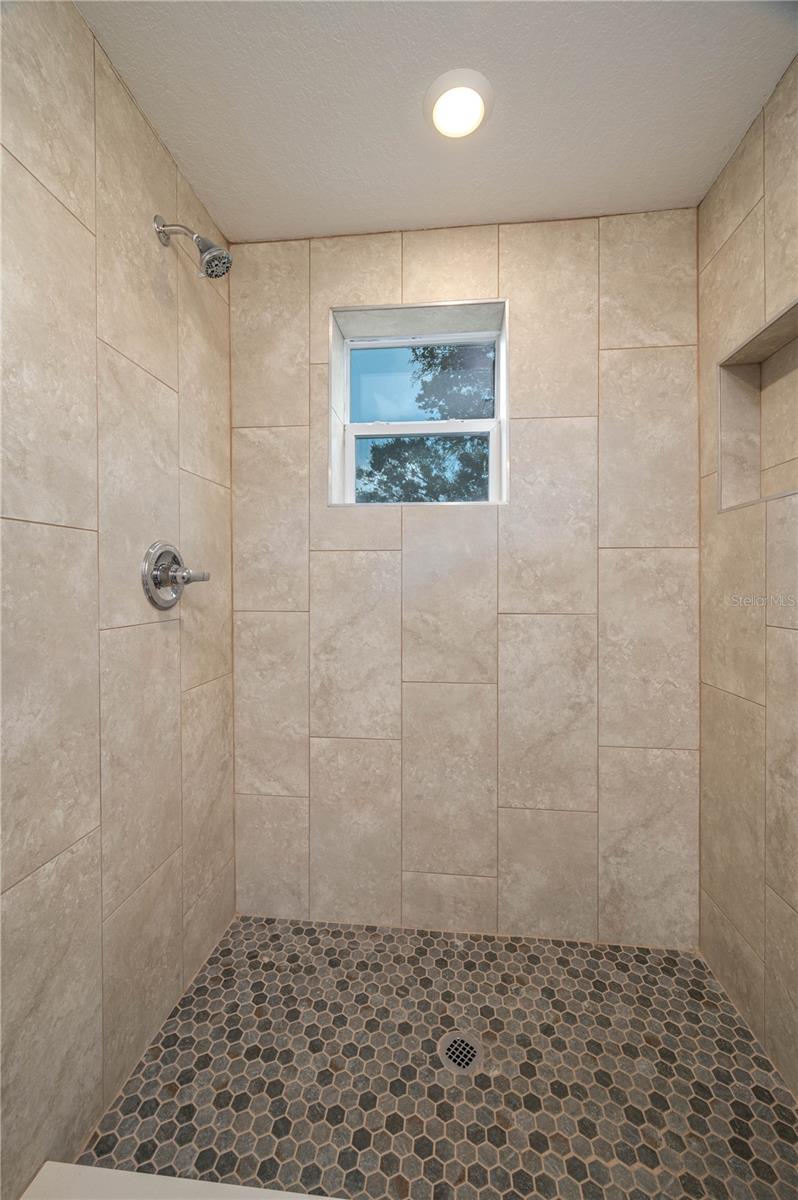 13 E 8TH ST, FROSTPROOF, FL, 33843