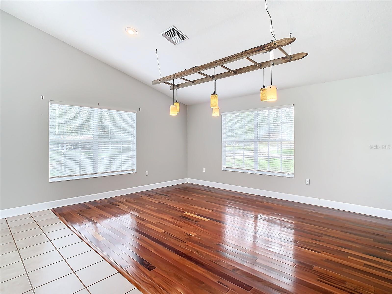 37525 MOORE DR, DADE CITY, FL, 33525