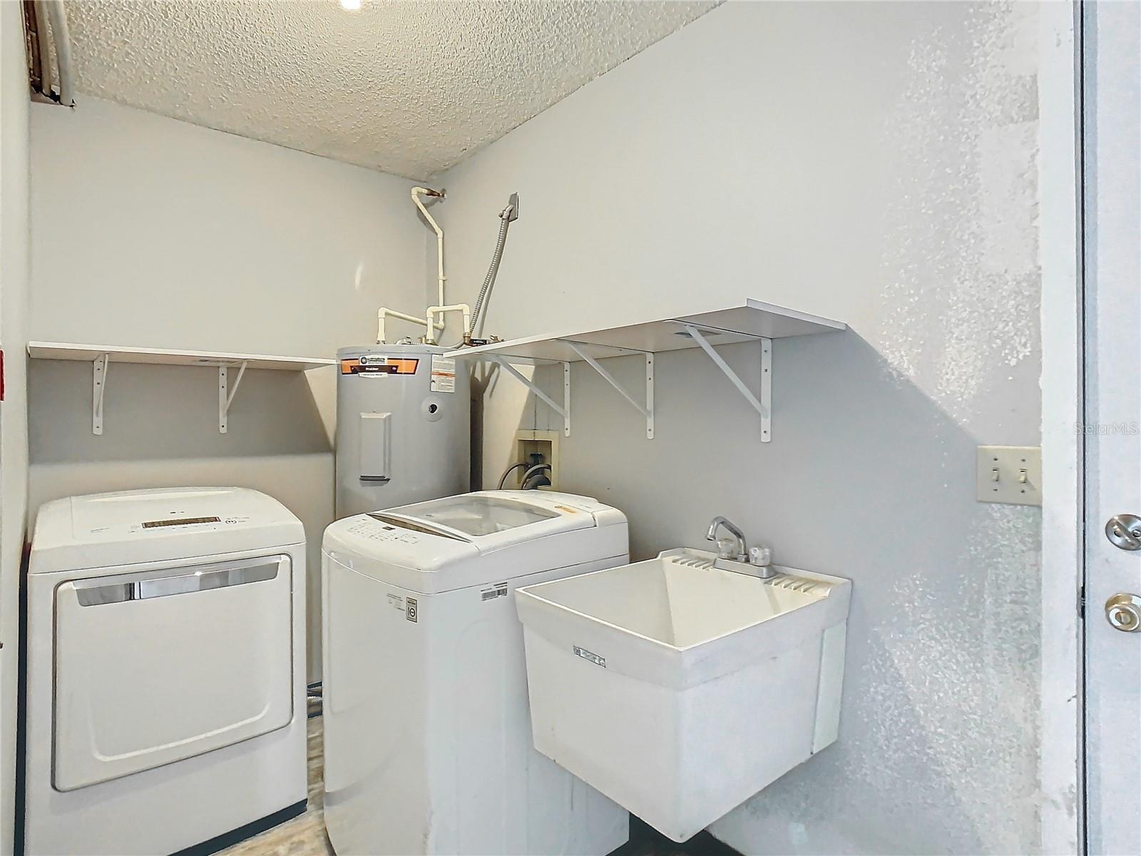 37525 MOORE DR, DADE CITY, FL, 33525