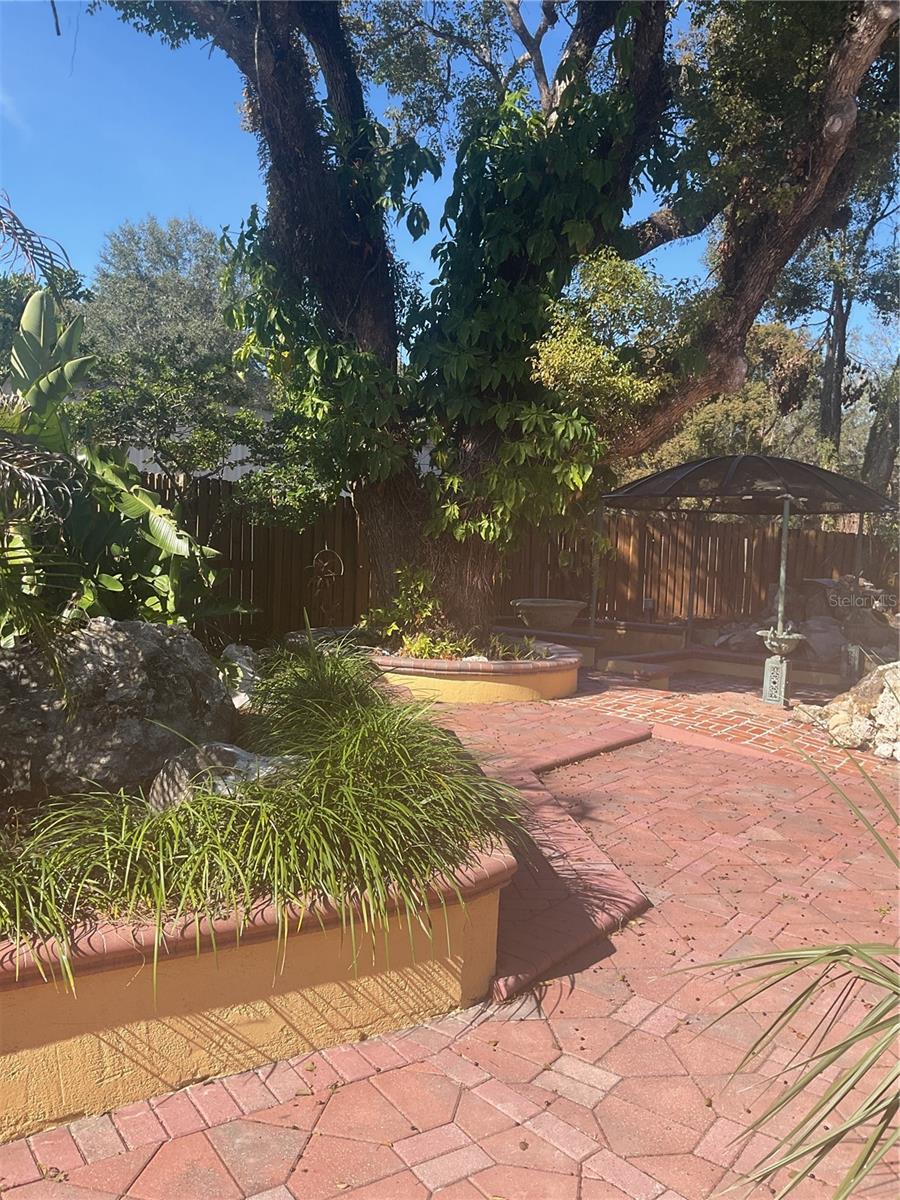 16120 HANNA, LUTZ, FL, 33549