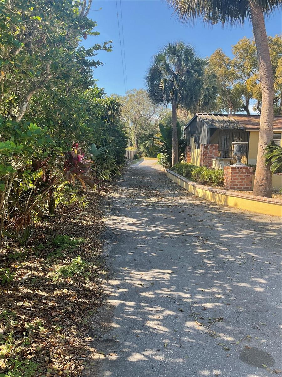 16120 HANNA, LUTZ, FL, 33549