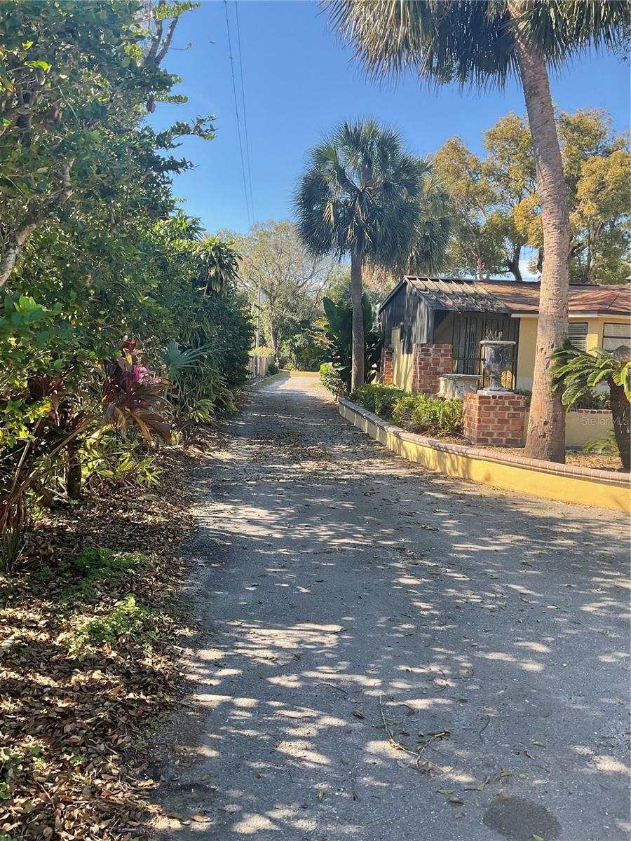 16120 HANNA, LUTZ, FL, 33549