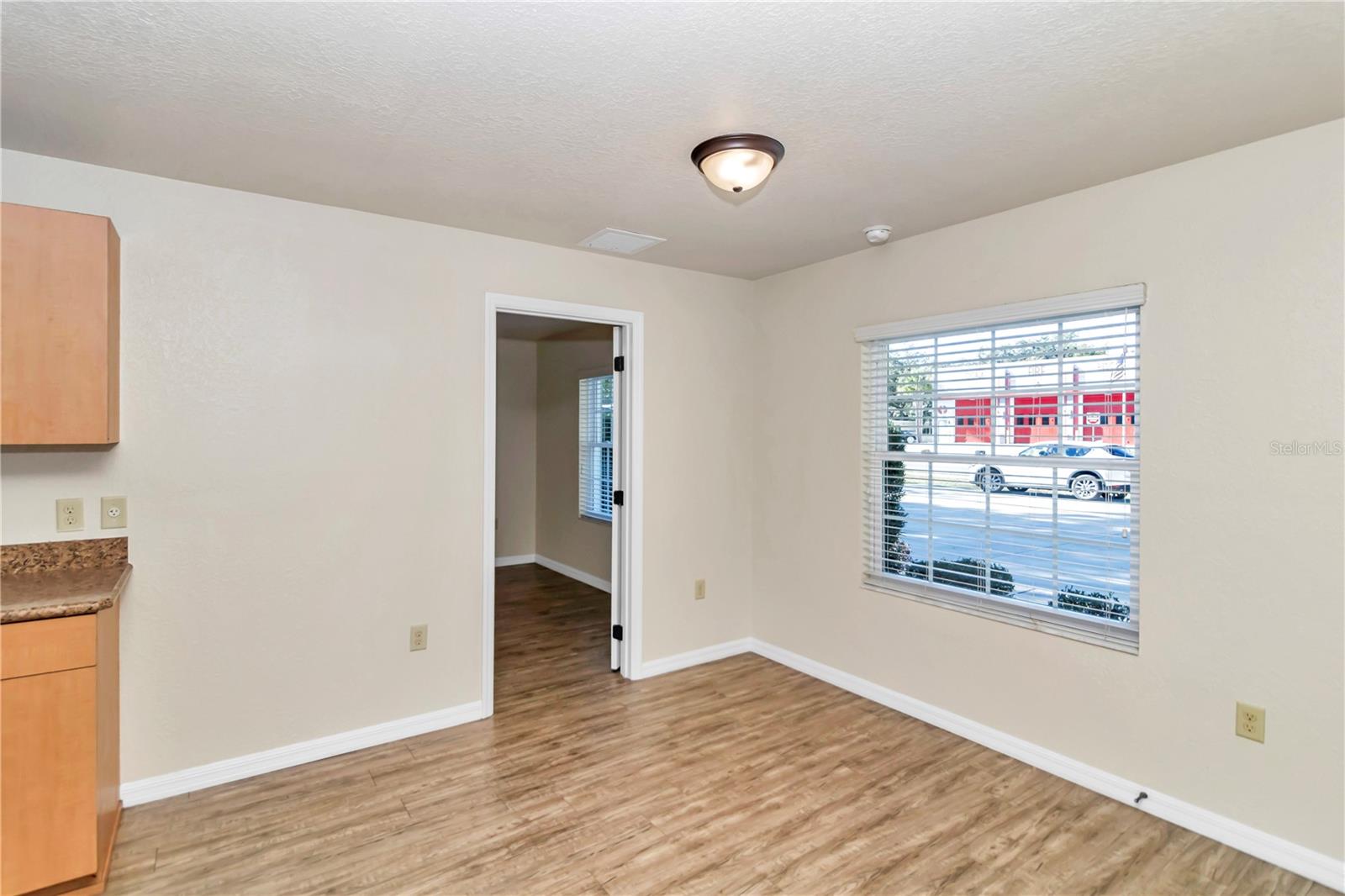 327 NE 8TH AVE, OCALA, FL, 34470