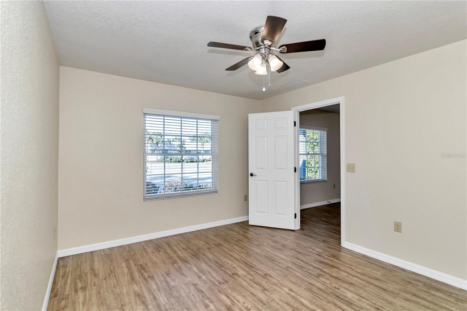 327 NE 8TH AVE, OCALA, FL, 34470