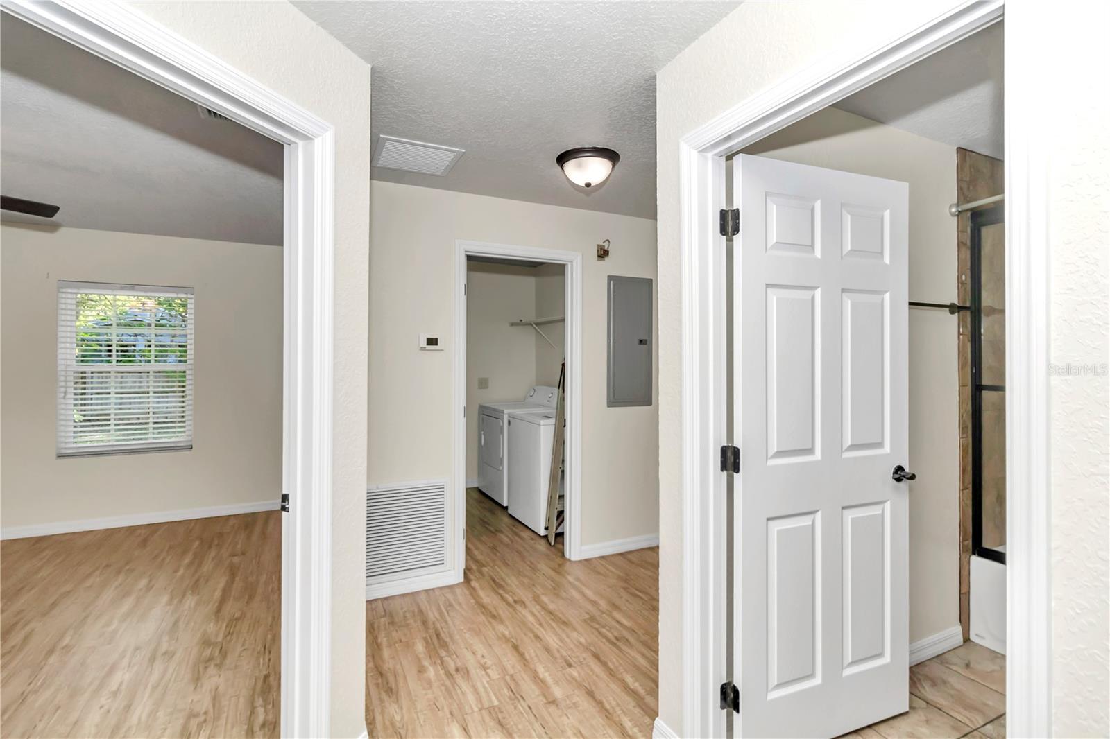 327 NE 8TH AVE, OCALA, FL, 34470