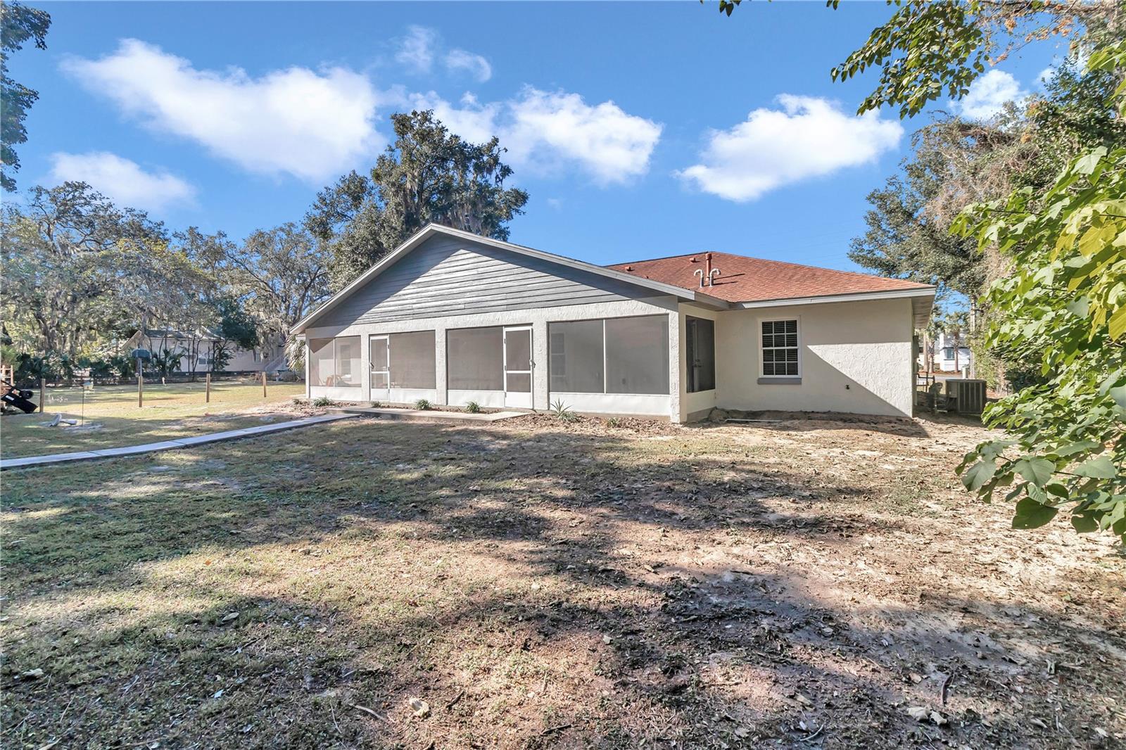 327 NE 8TH AVE, OCALA, FL, 34470