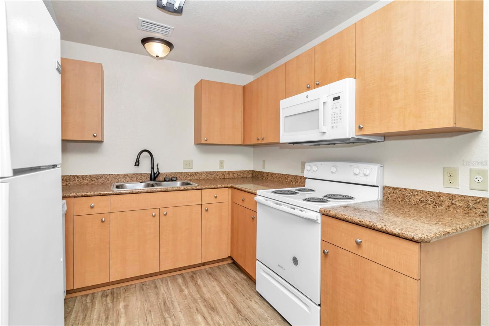 327 NE 8TH AVE, OCALA, FL, 34470