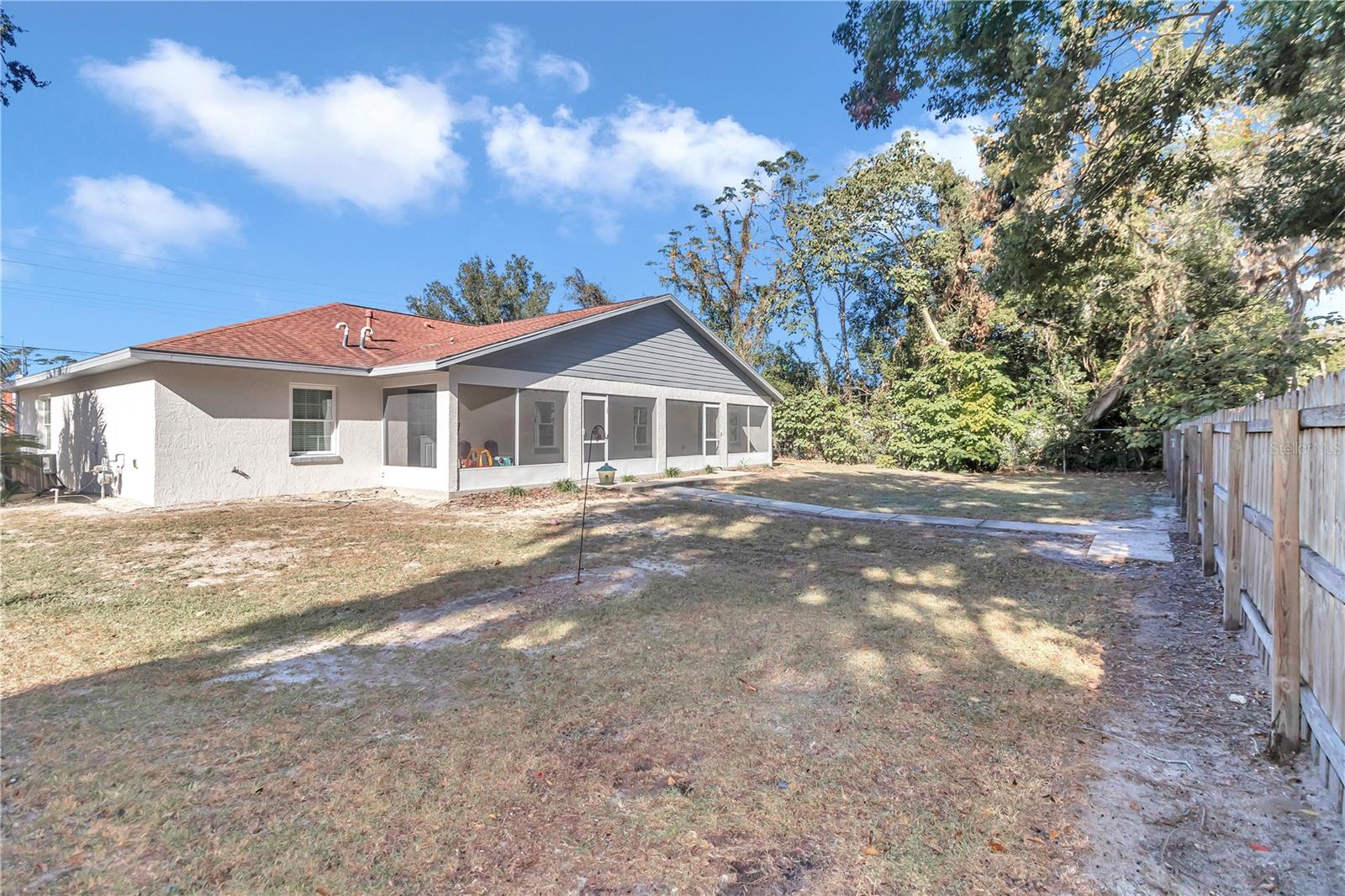 327 NE 8TH AVE, OCALA, FL, 34470