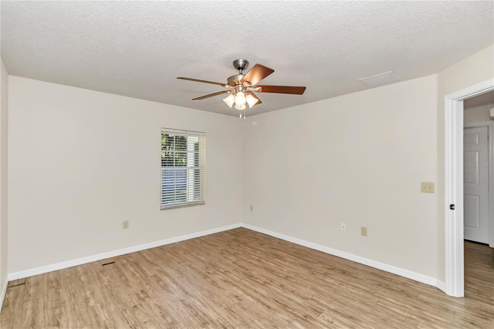 327 NE 8TH AVE, OCALA, FL, 34470