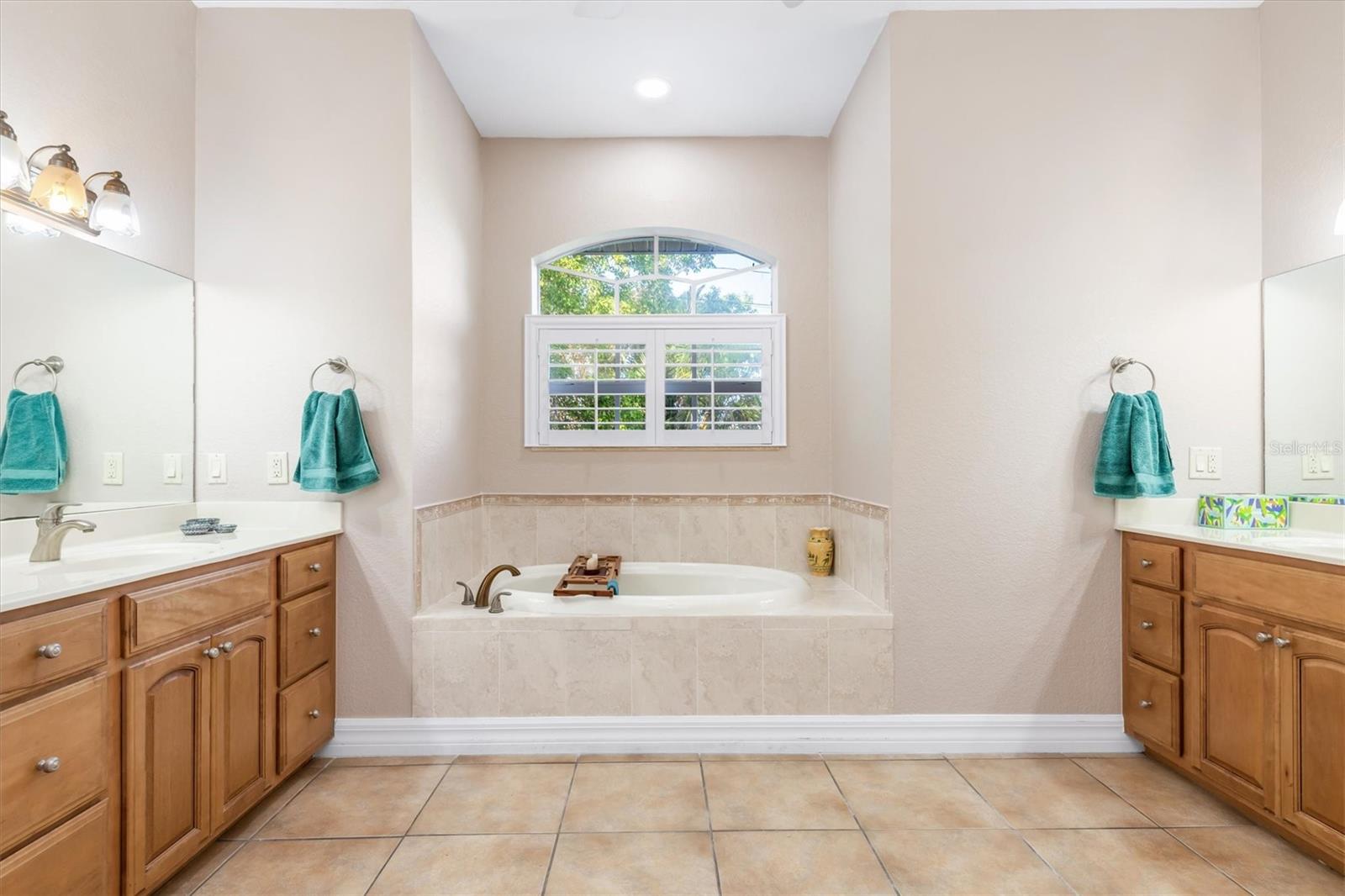 18138 PETOSKEY CIR, PORT CHARLOTTE, FL, 33948