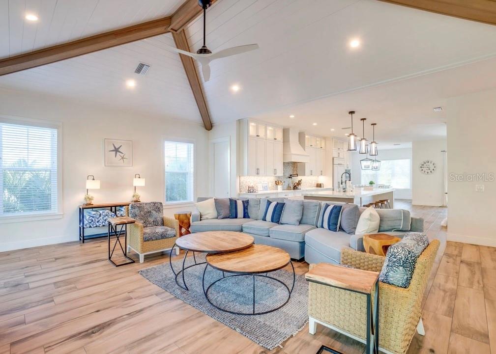 A4633389 Property Photo