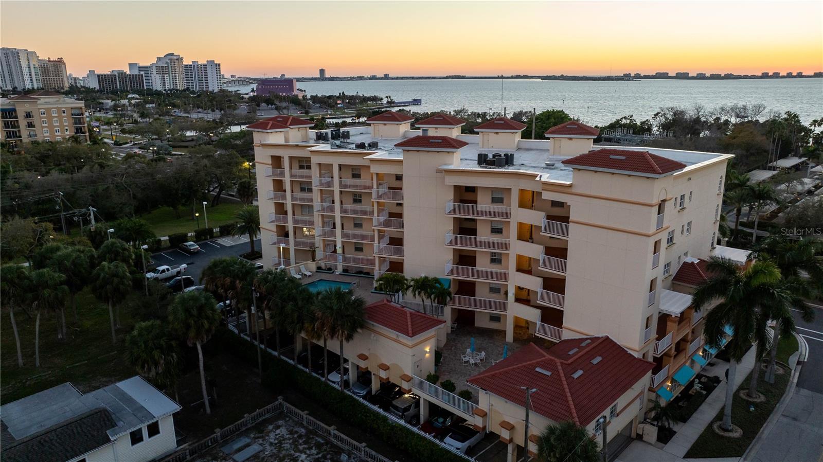 1188 N TAMIAMI TRL #305, SARASOTA, FL, 34236