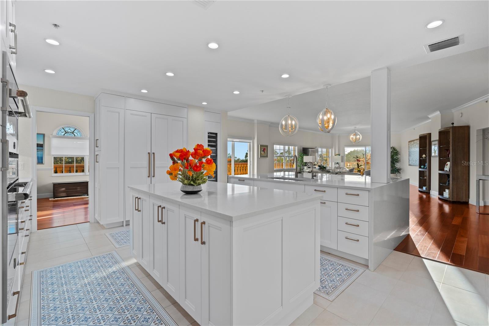 1188 N TAMIAMI TRL #305, SARASOTA, FL, 34236
