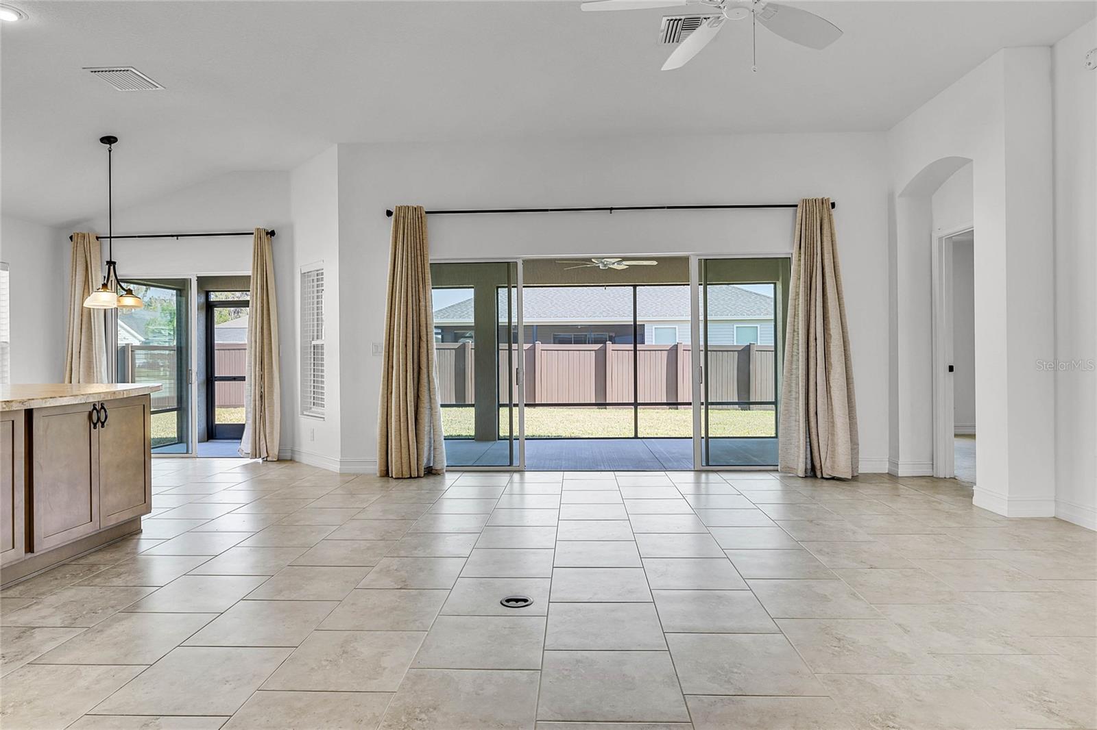 11415 ROMA RD, OXFORD, FL, 34484