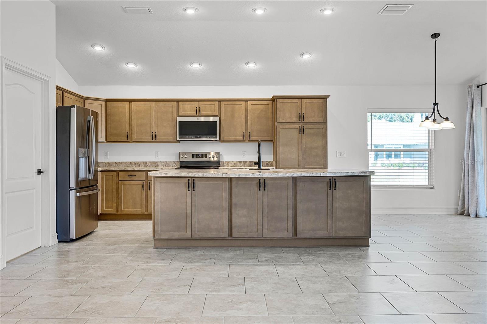 11415 ROMA RD, OXFORD, FL, 34484