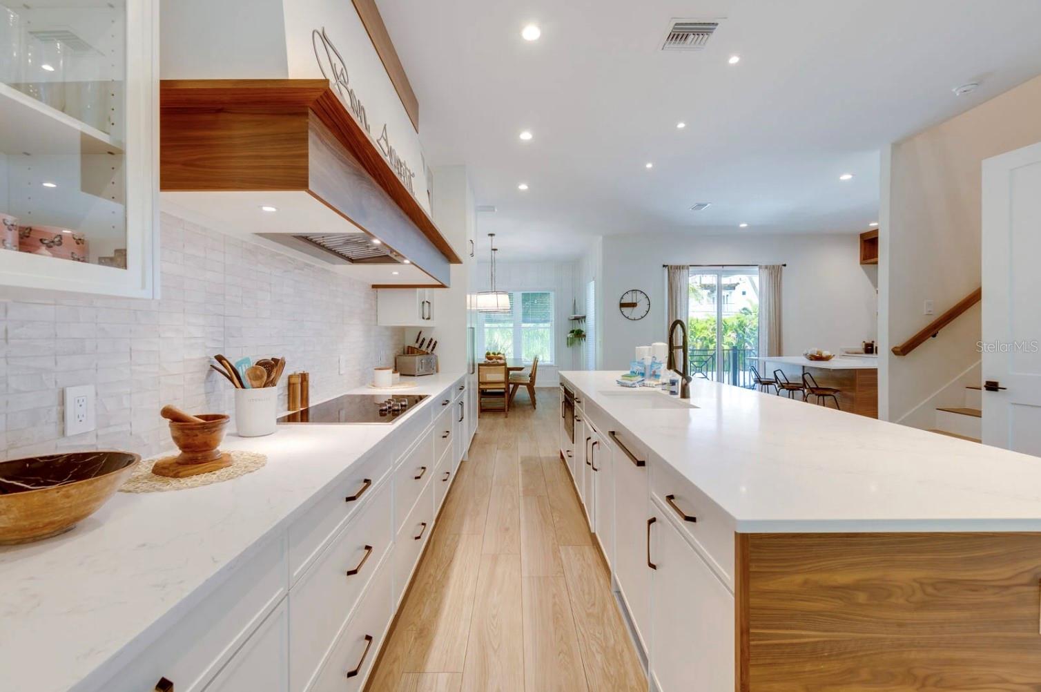 A4633399 Property Photo