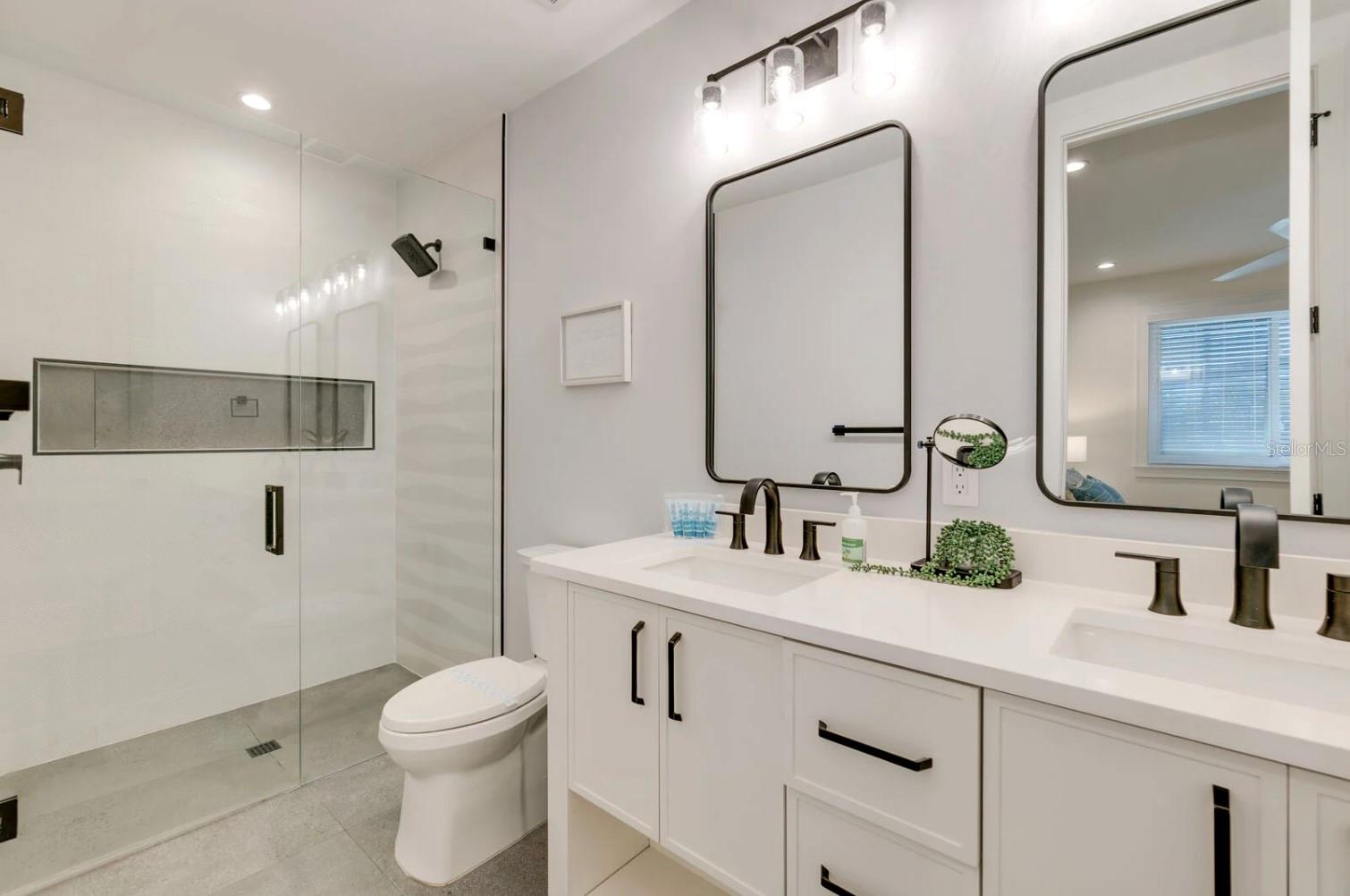 A4633399 Property Photo