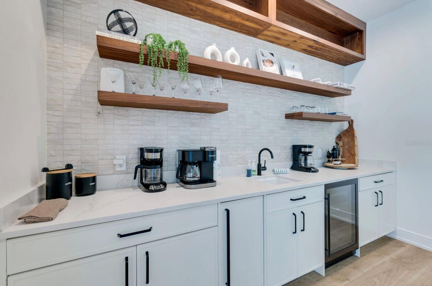 A4633399 Property Photo