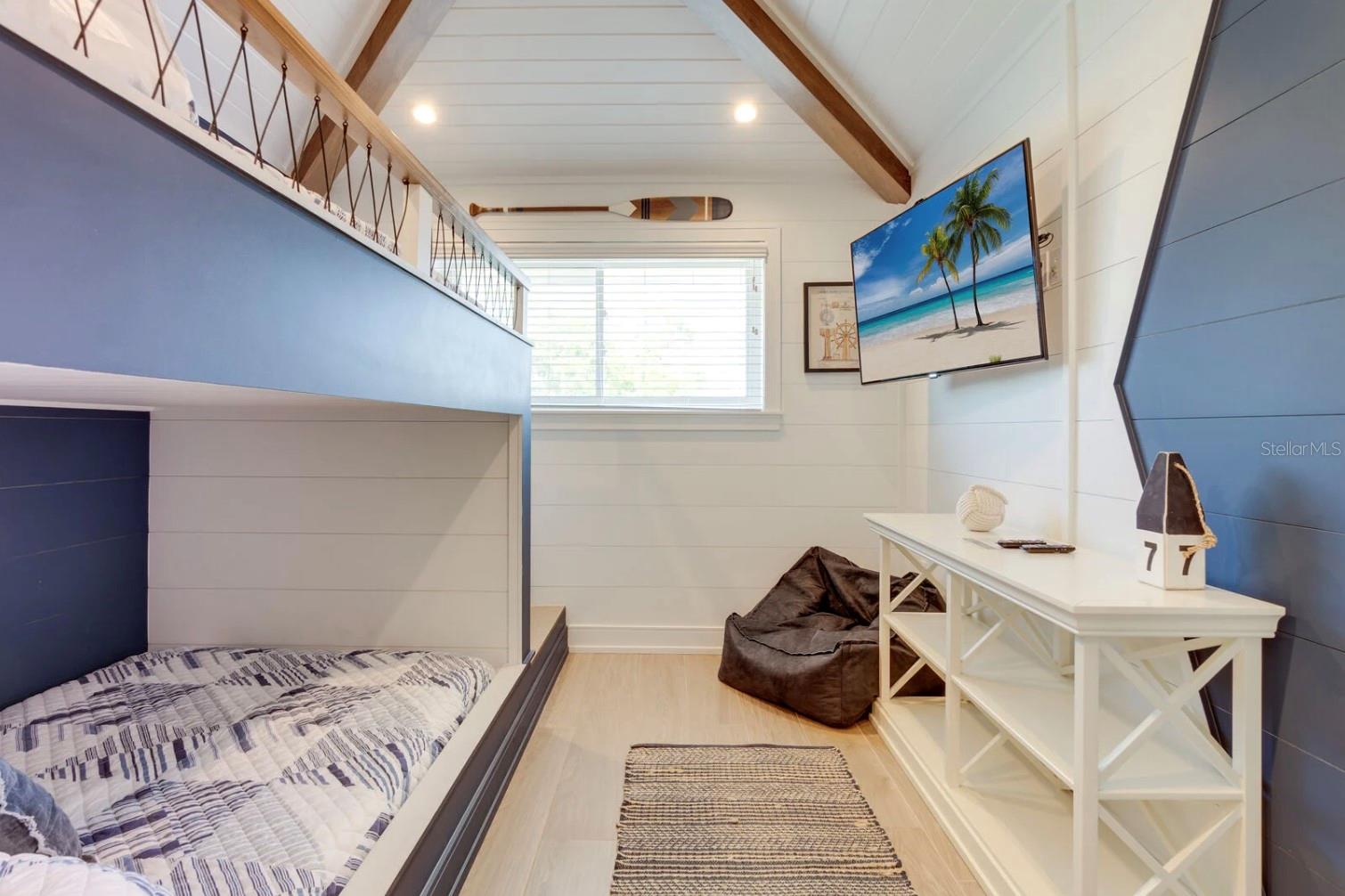 A4633399 Property Photo
