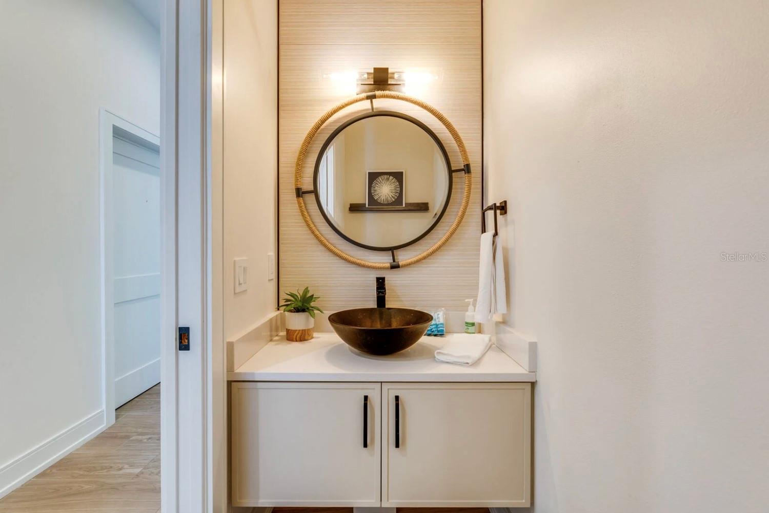 A4633399 Property Photo