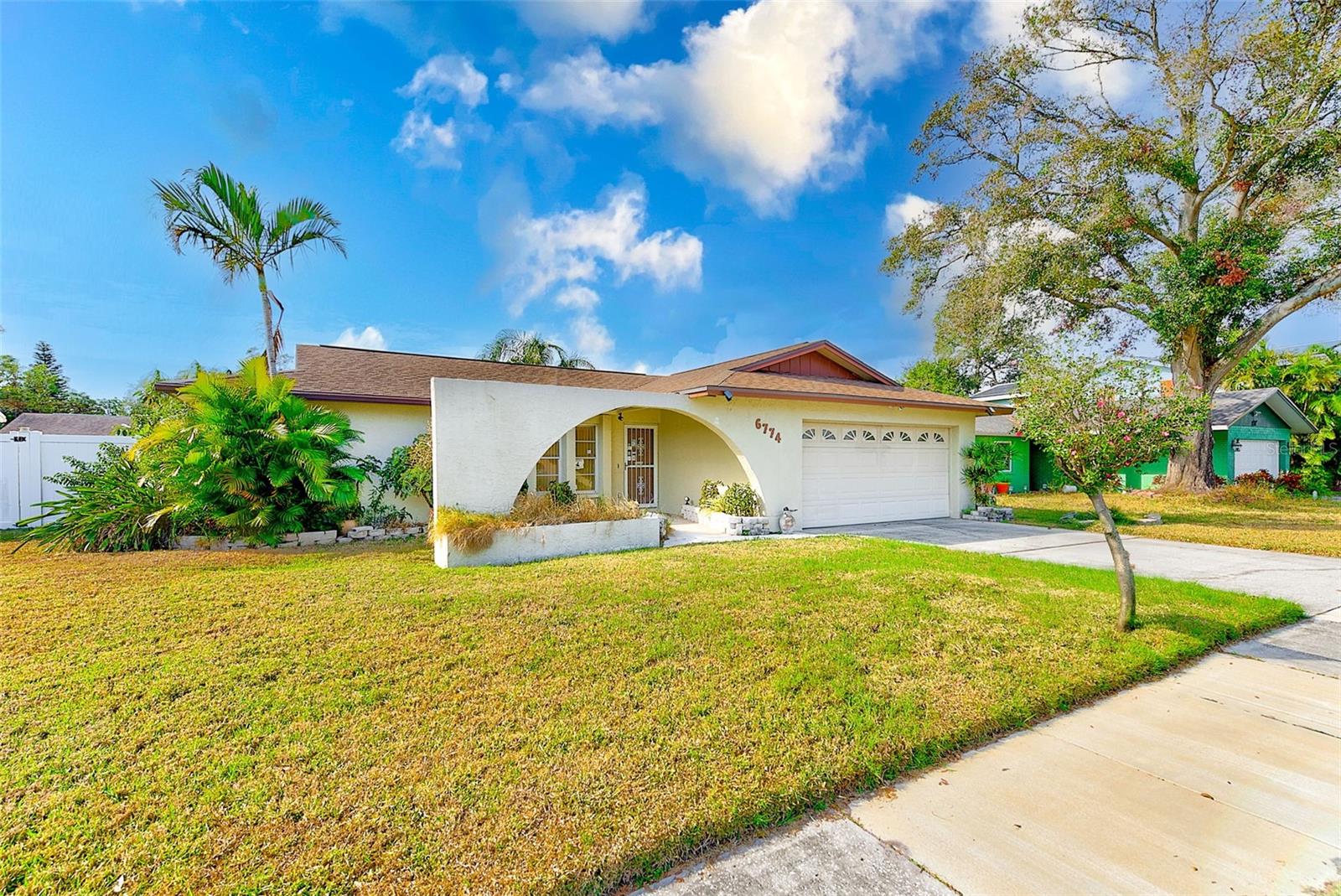 6774 SANDWATER TRL N, PINELLAS PARK, FL, 33781