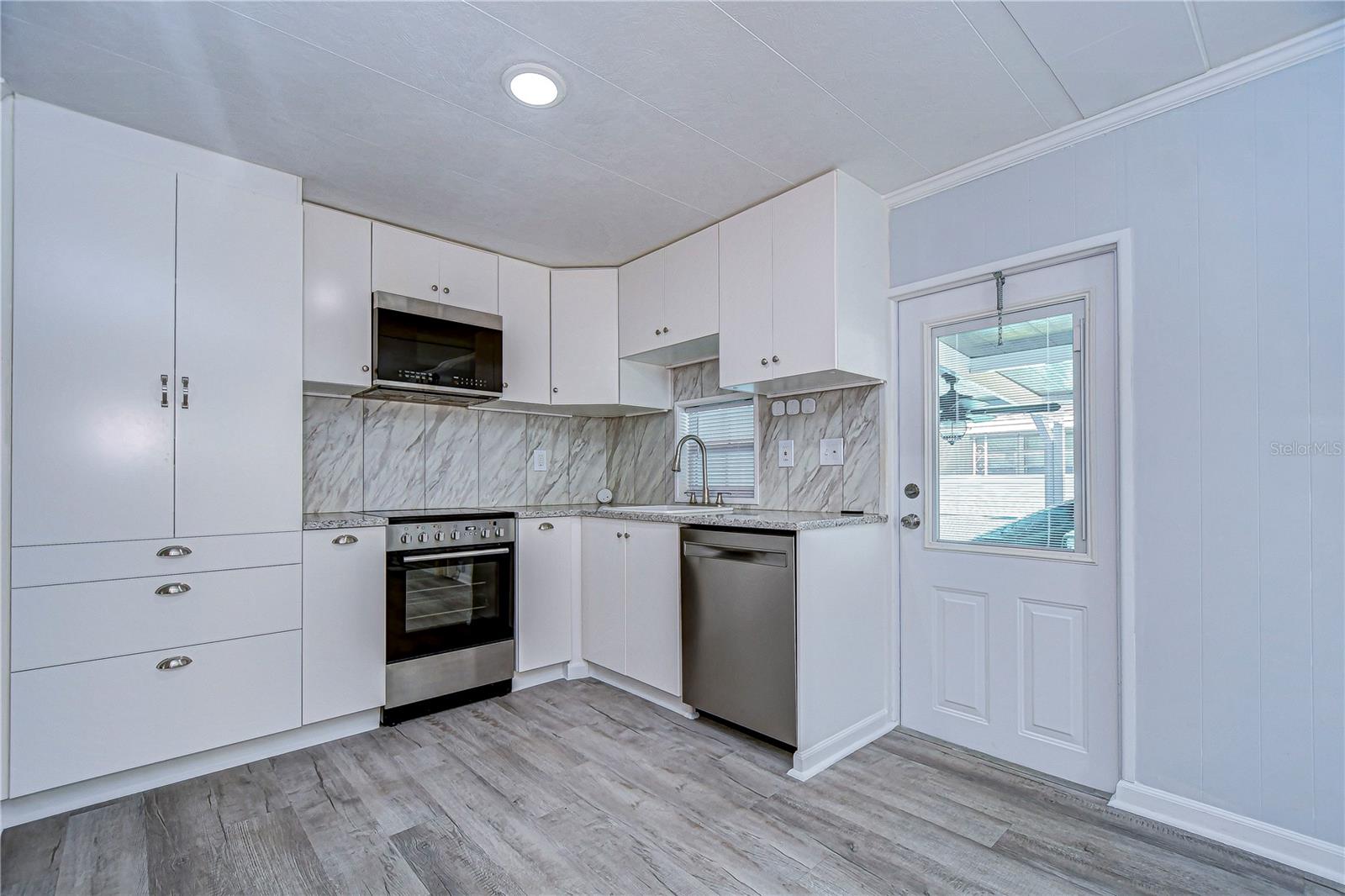 37303 KINKAID DR, ZEPHYRHILLS, FL, 33541