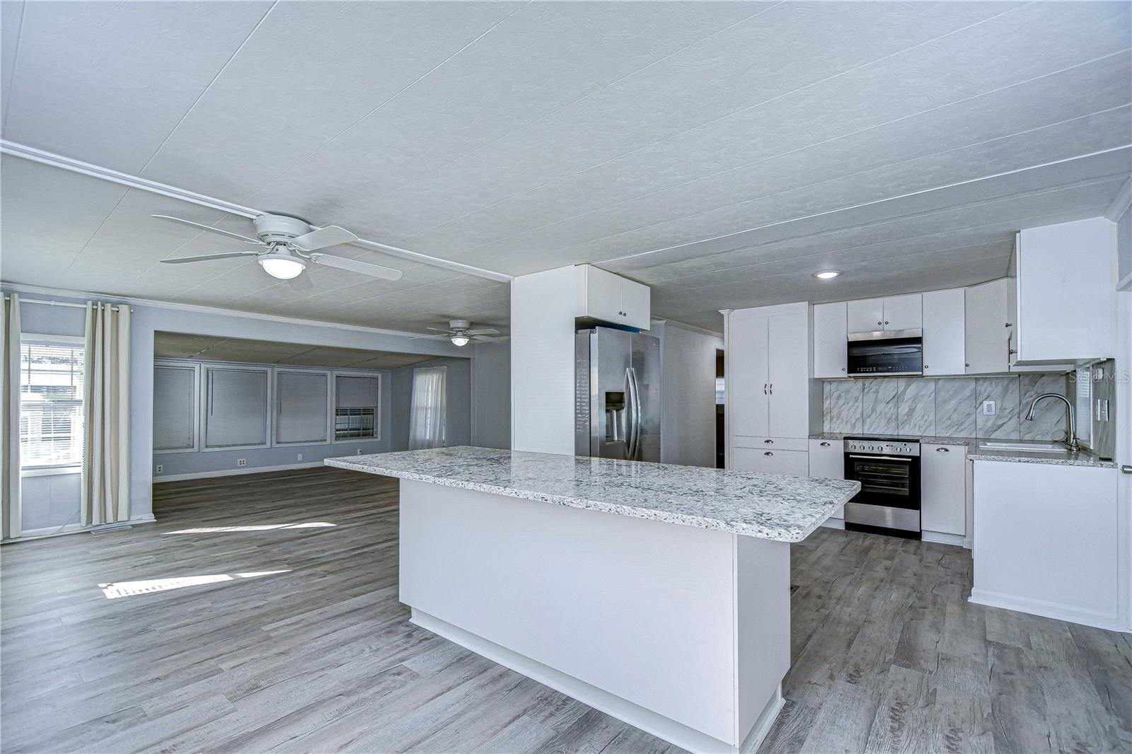 37303 KINKAID DR, ZEPHYRHILLS, FL, 33541