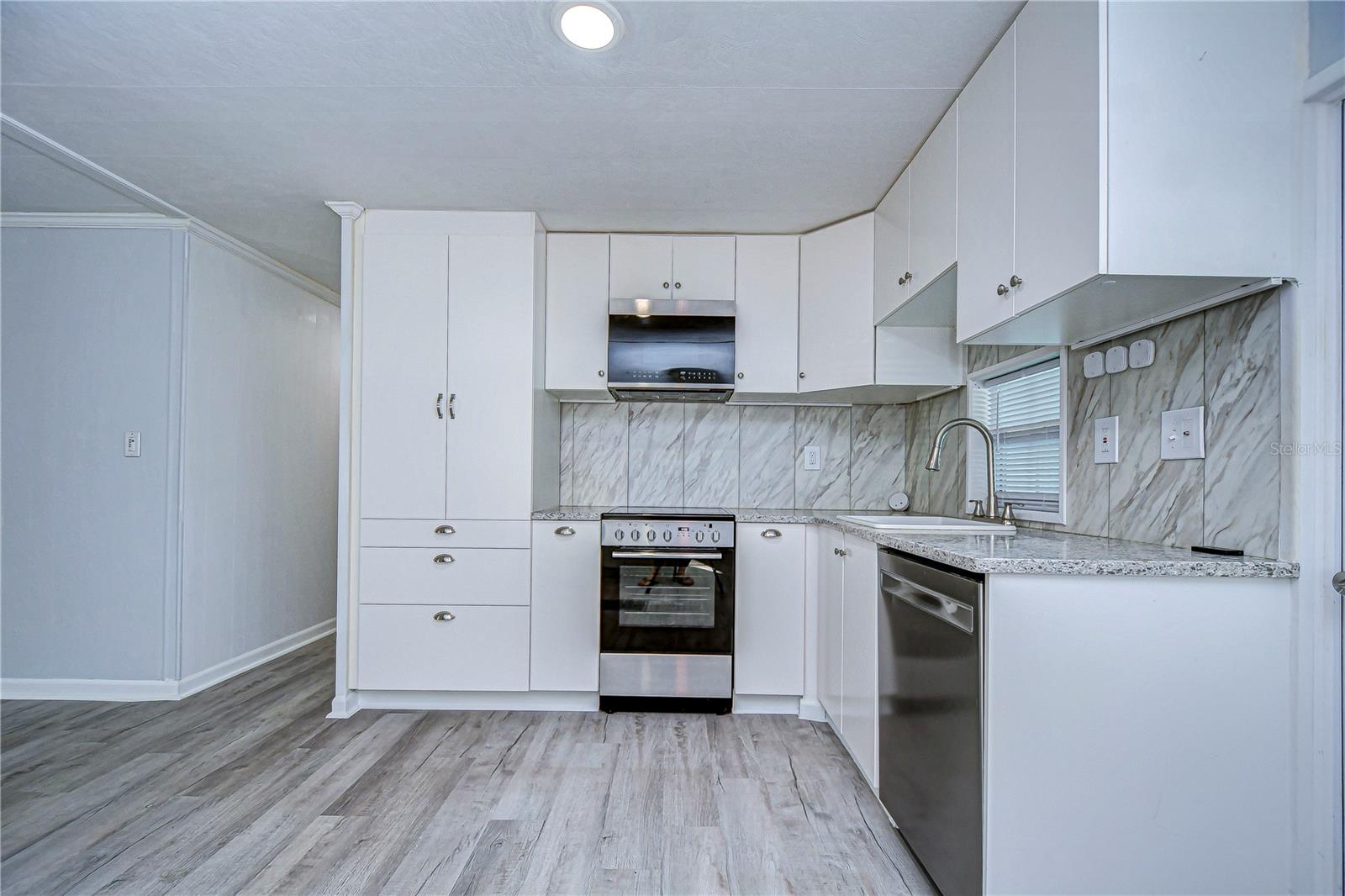37303 KINKAID DR, ZEPHYRHILLS, FL, 33541
