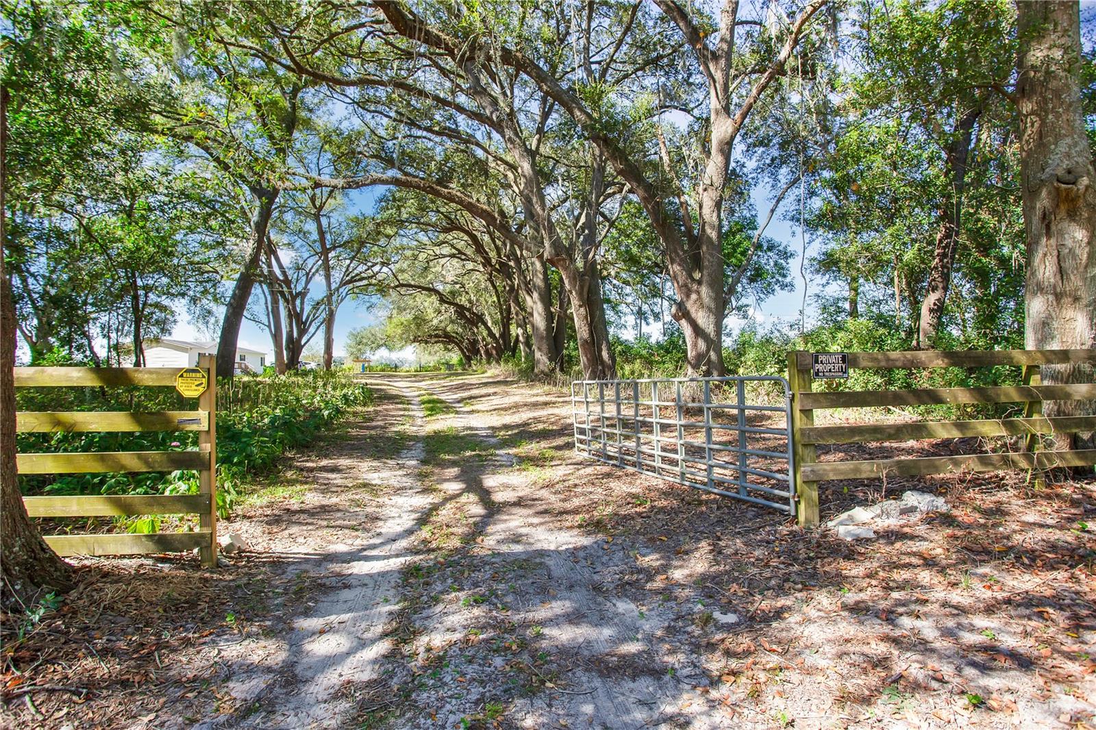 12190 NE 10TH AVE, TRENTON, FL, 32693