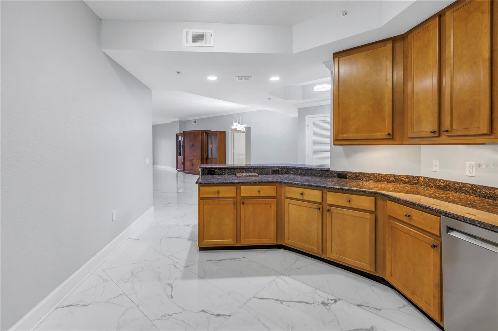 12077 GANDY BLVD N #332, ST PETERSBURG, FL, 33702