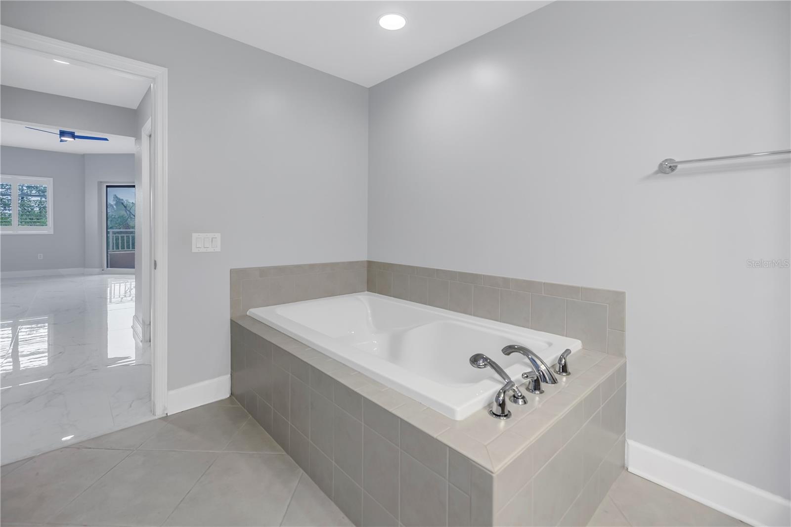 12077 GANDY BLVD N #332, ST PETERSBURG, FL, 33702