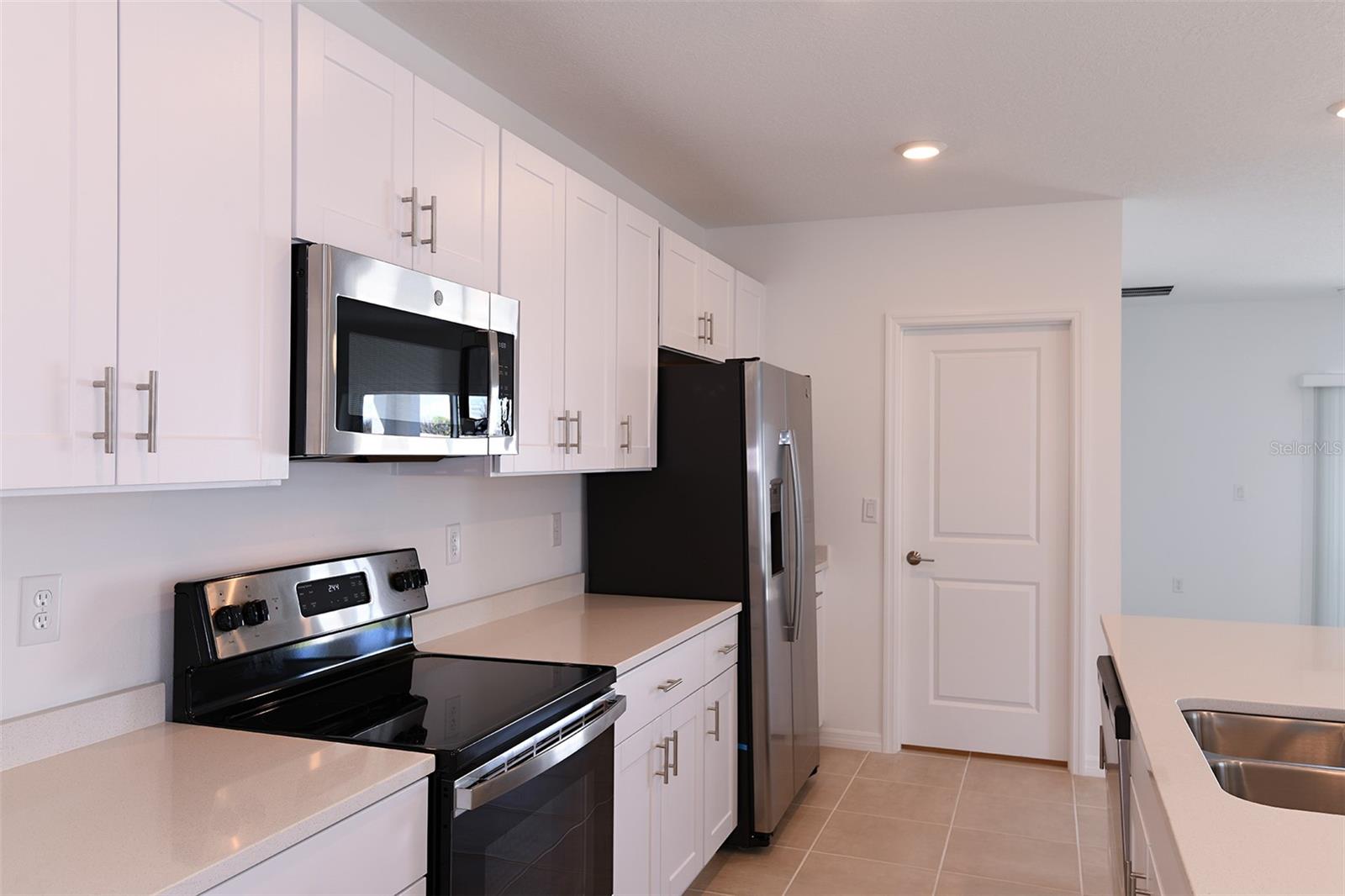 2010 BABBLING BROOK BLVD, AUBURNDALE, FL, 33823
