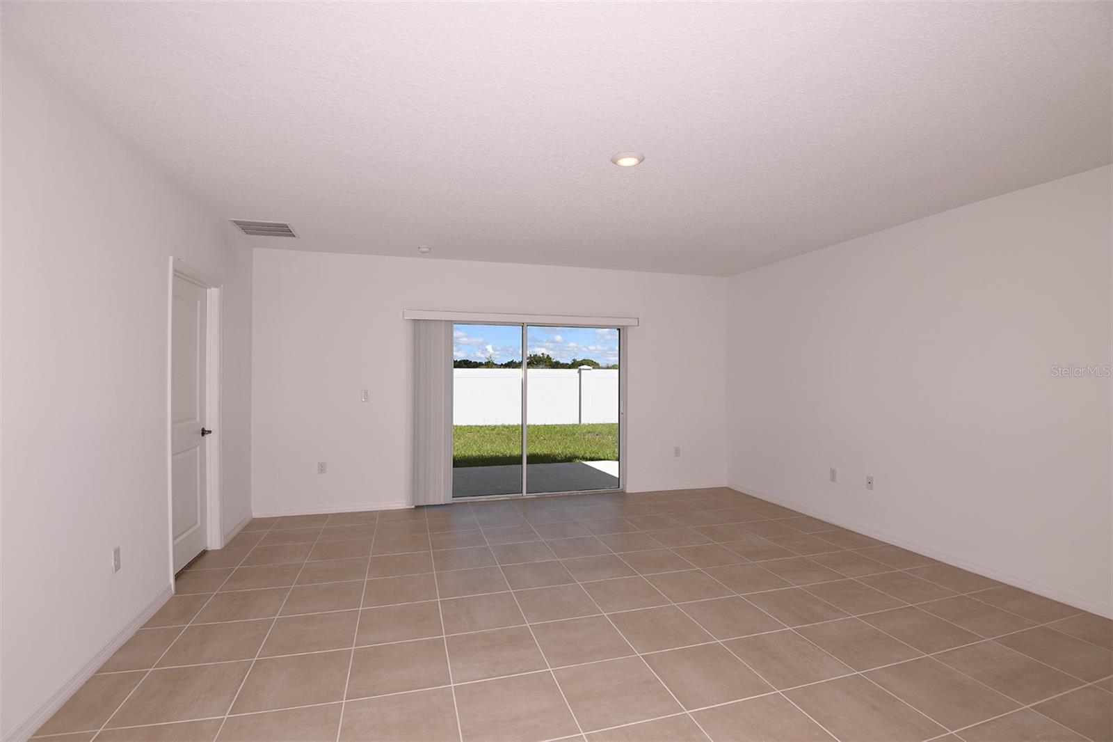 2010 BABBLING BROOK BLVD, AUBURNDALE, FL, 33823