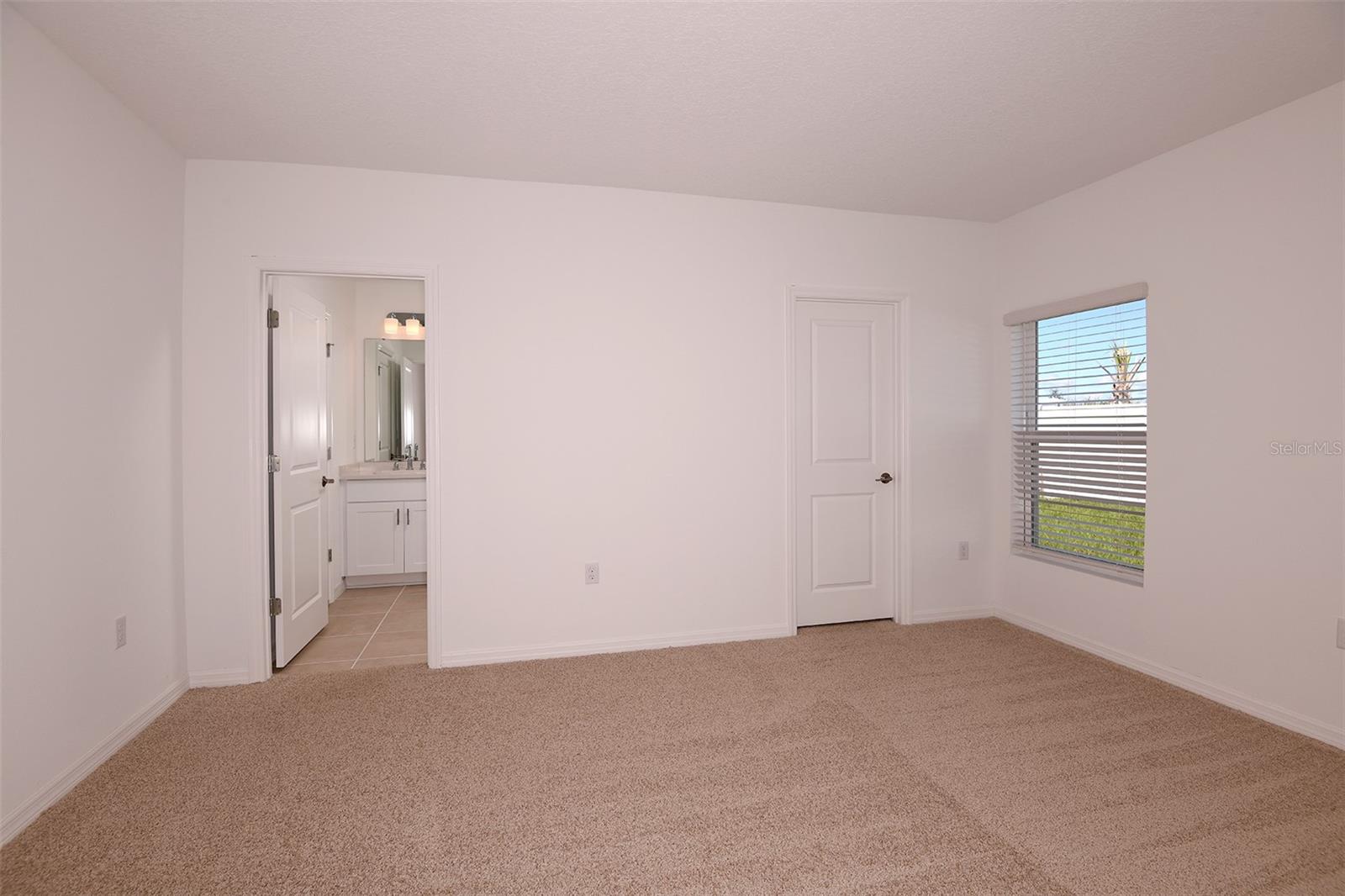 2010 BABBLING BROOK BLVD, AUBURNDALE, FL, 33823