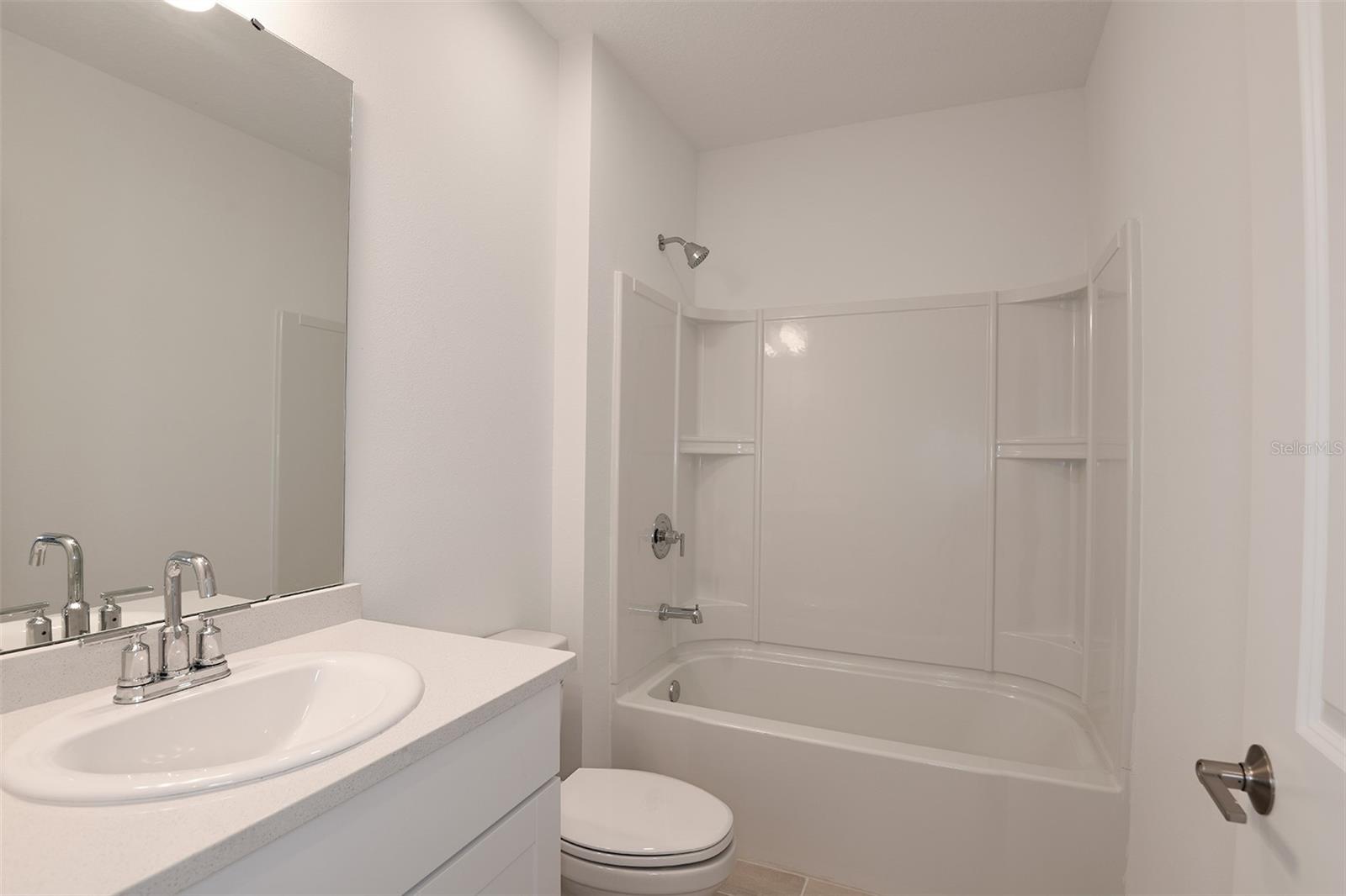 2010 BABBLING BROOK BLVD, AUBURNDALE, FL, 33823
