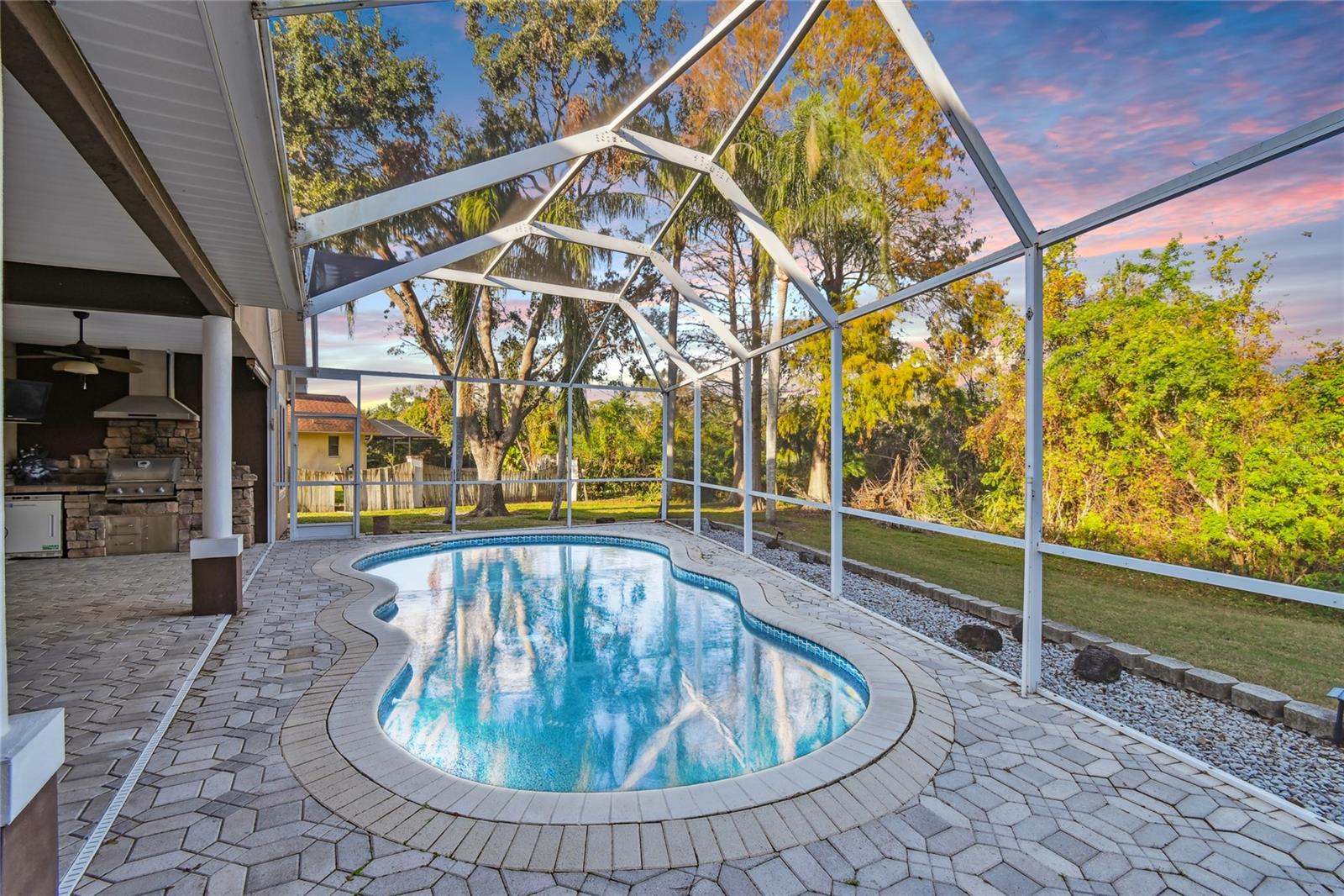 1061 WEATHERSFIELD DR, DUNEDIN, FL, 34698