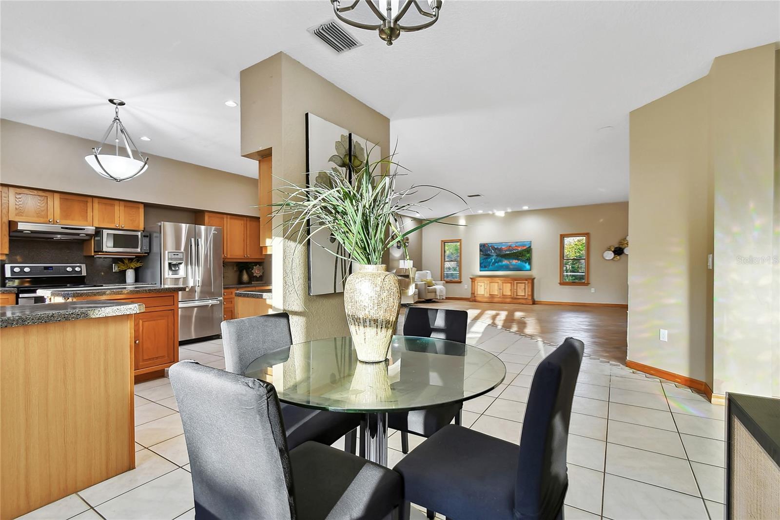 1061 WEATHERSFIELD DR, DUNEDIN, FL, 34698