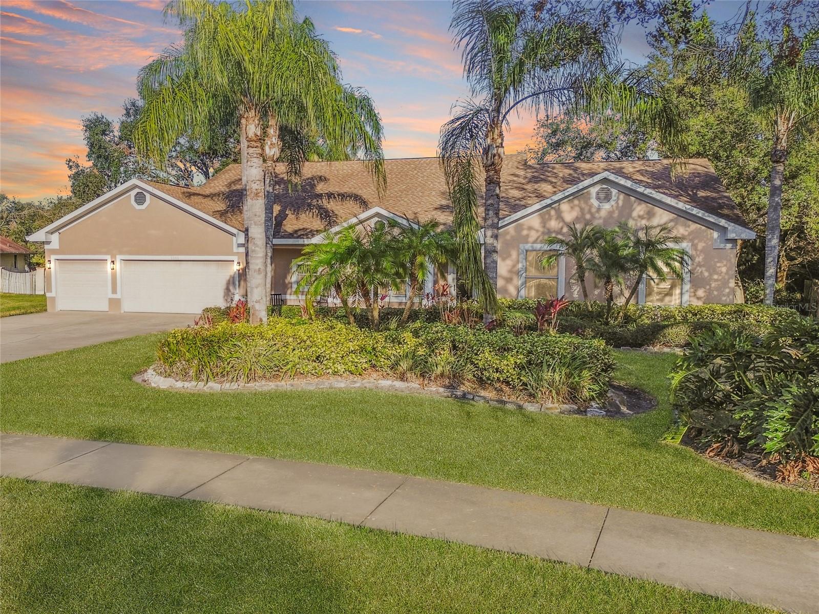 1061 WEATHERSFIELD DR, DUNEDIN, FL, 34698