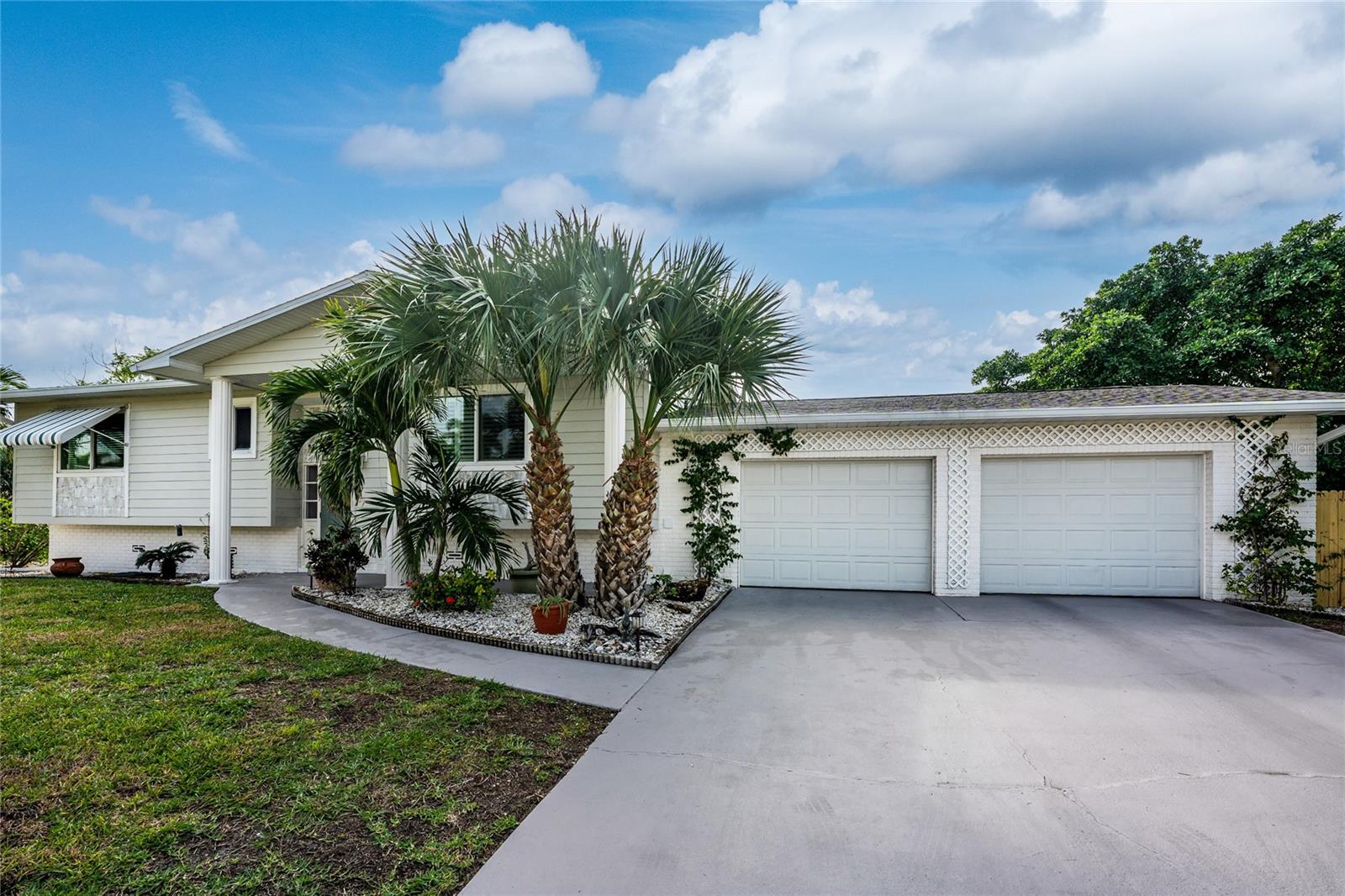 621 STURGEON PL, PUNTA GORDA, FL, 33950