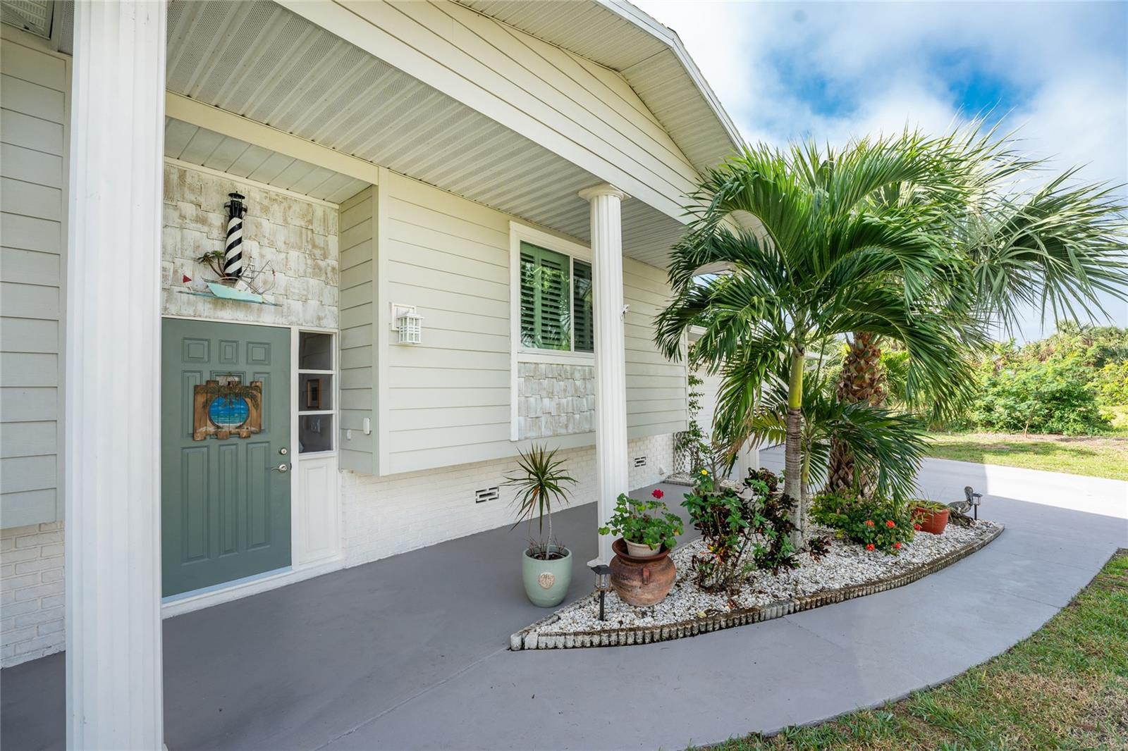 621 STURGEON PL, PUNTA GORDA, FL, 33950