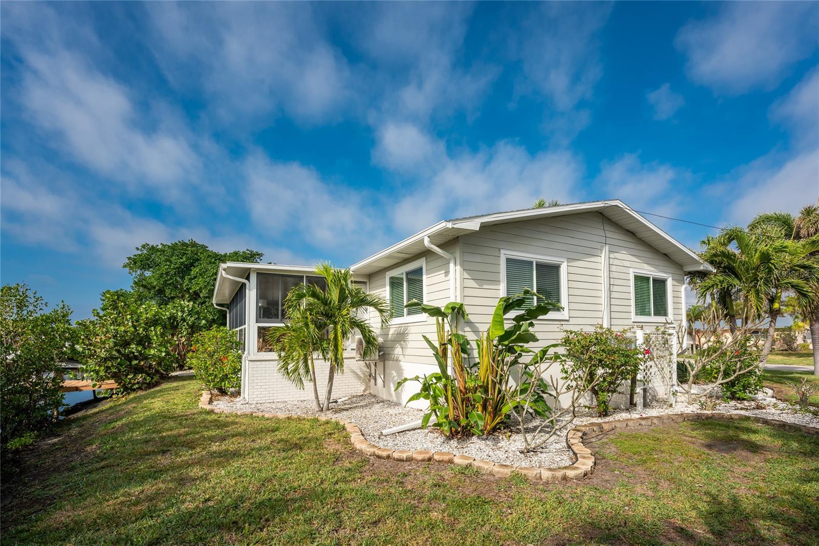 621 STURGEON PL, PUNTA GORDA, FL, 33950