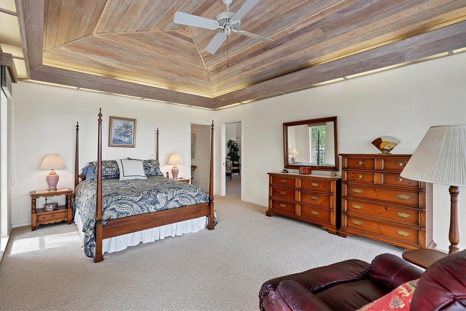 180 DAMFICARE ST, BOCA GRANDE, FL, 33921