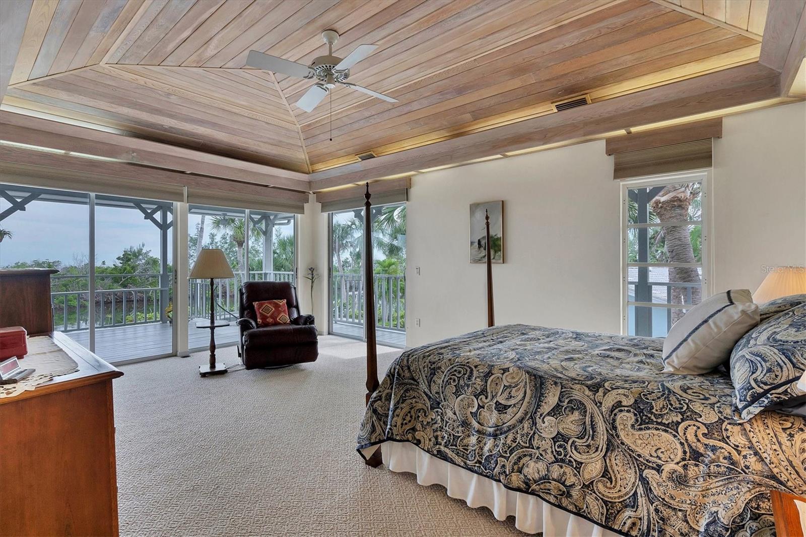 180 DAMFICARE ST, BOCA GRANDE, FL, 33921