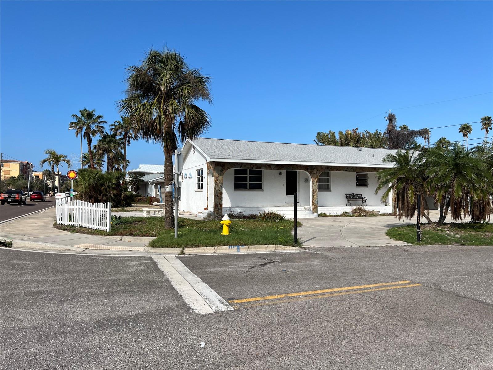 16201 GULF BLVD, REDINGTON BEACH, FL, 33708