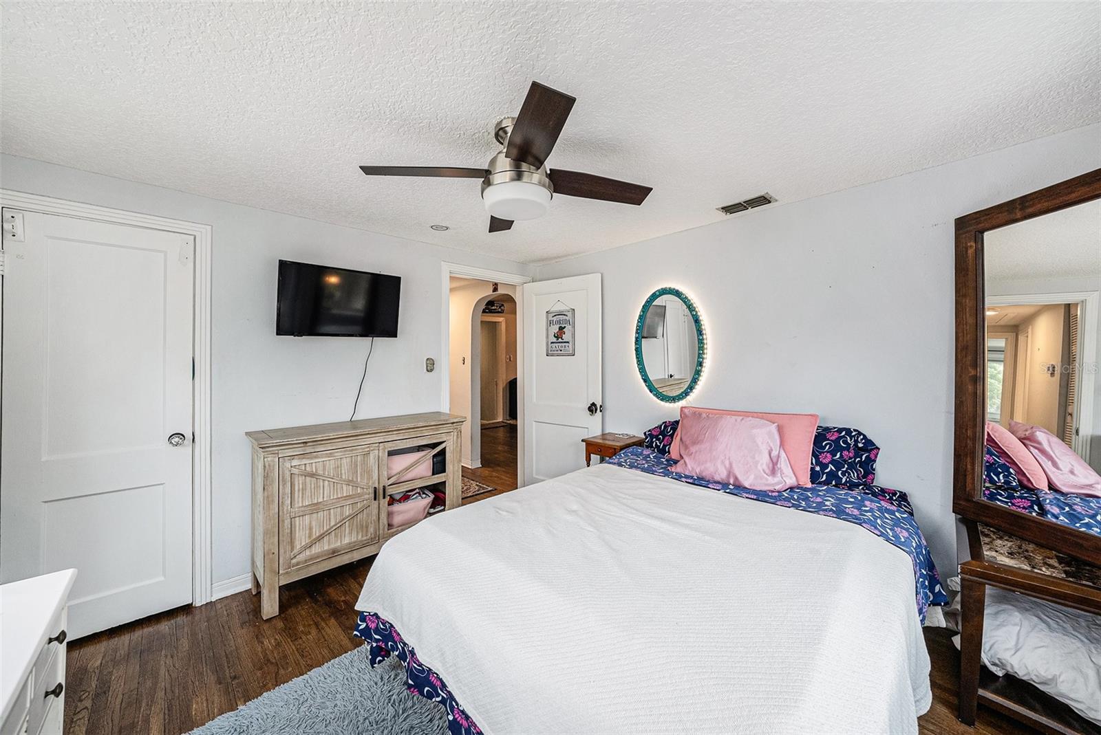 1701 32ND AVE N, ST PETERSBURG, FL, 33713