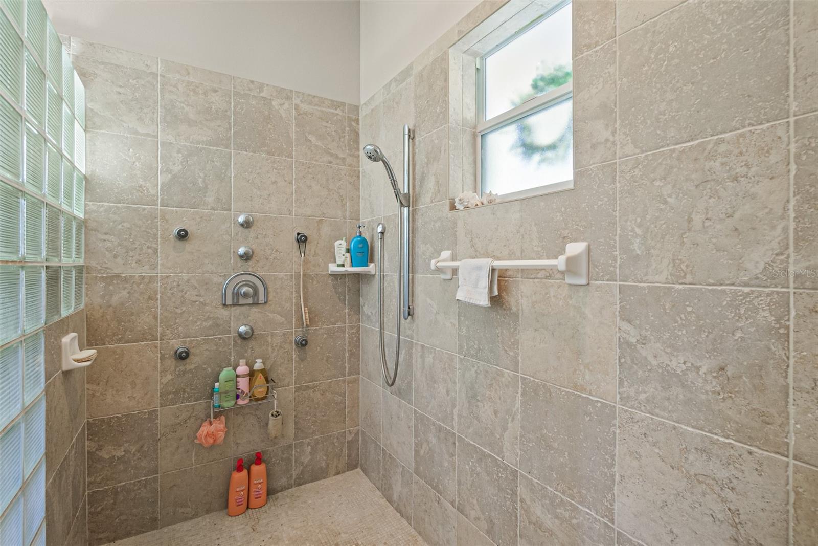 66 E LAGARE ST, PALM COAST, FL, 32137
