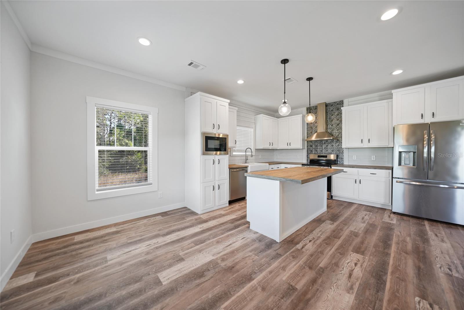 19169 MASON AVE, PORT CHARLOTTE, FL, 33954