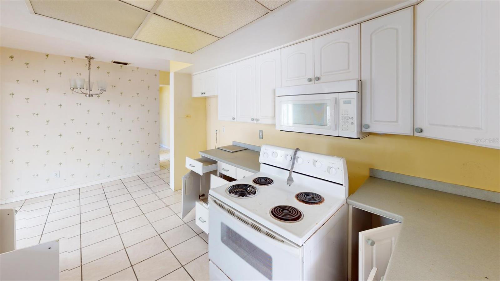 1401 GULF BLVD, BELLEAIR BEACH, FL, 33786