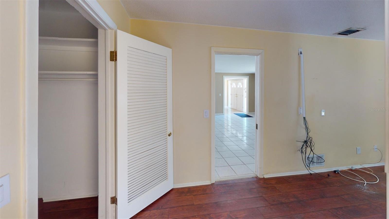 1401 GULF BLVD, BELLEAIR BEACH, FL, 33786